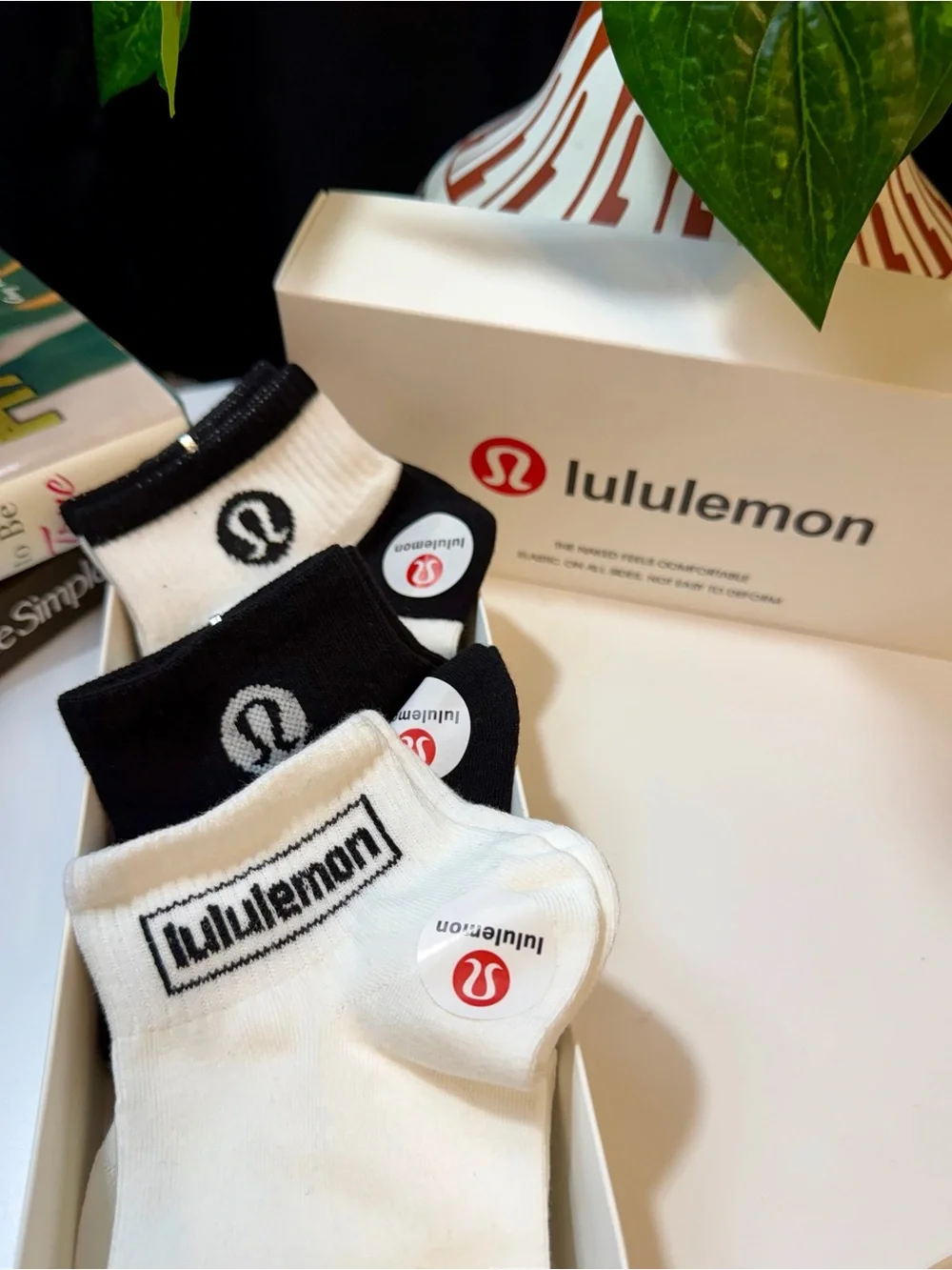 LULULEMON athletica Black & White Athletic ankle Sock Set of 3